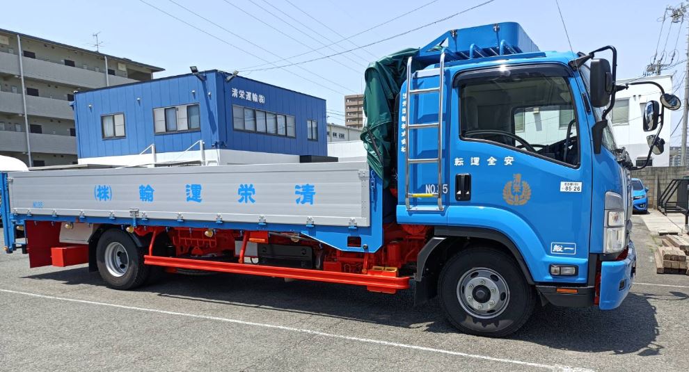 4tトラックが新しくなりました。 | 清栄運輸株式会社 名古屋の専門性の高い運送会社